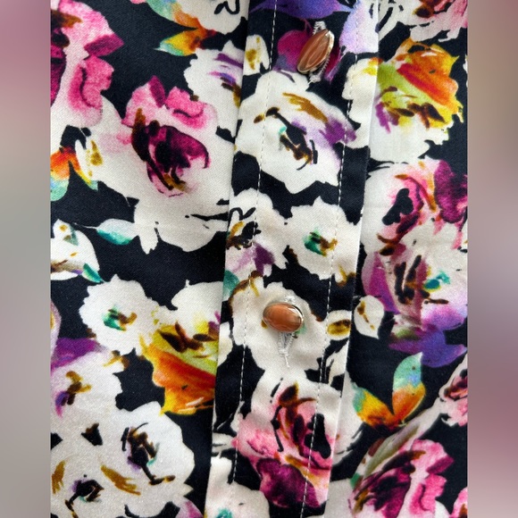 NWT Robert Graham cotton top. Multicolor. Size XS. - Picture 4 of 8